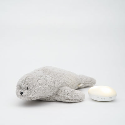 MOONIE SEAL GRAY - ORGANIC HUMMING SEAL WITH A LAMP
