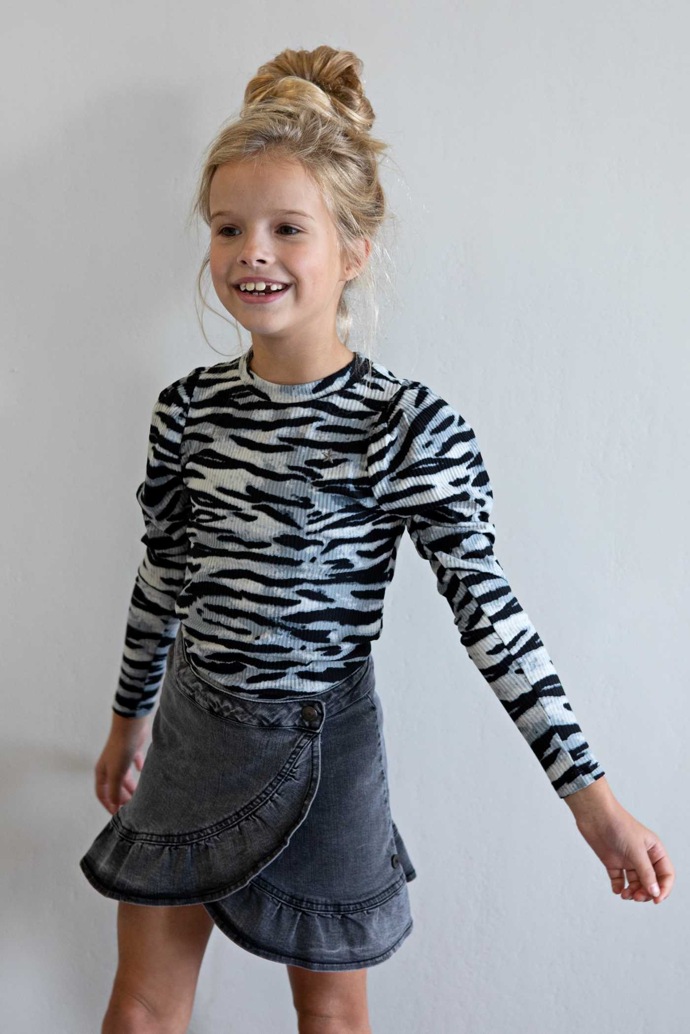 Zebra Rib Shirt mit hippen Puffärmeln