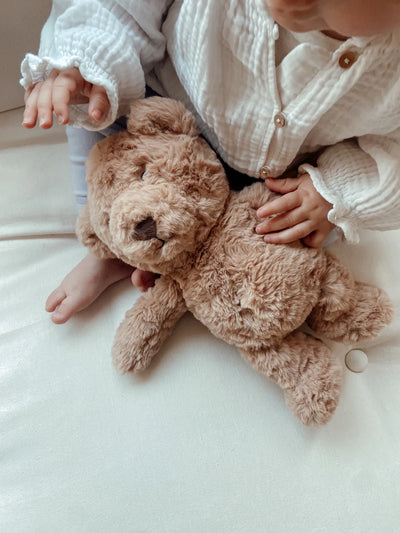 Flow Amsterdam -Lou (brown) - Rechargeable heartbeat comforter