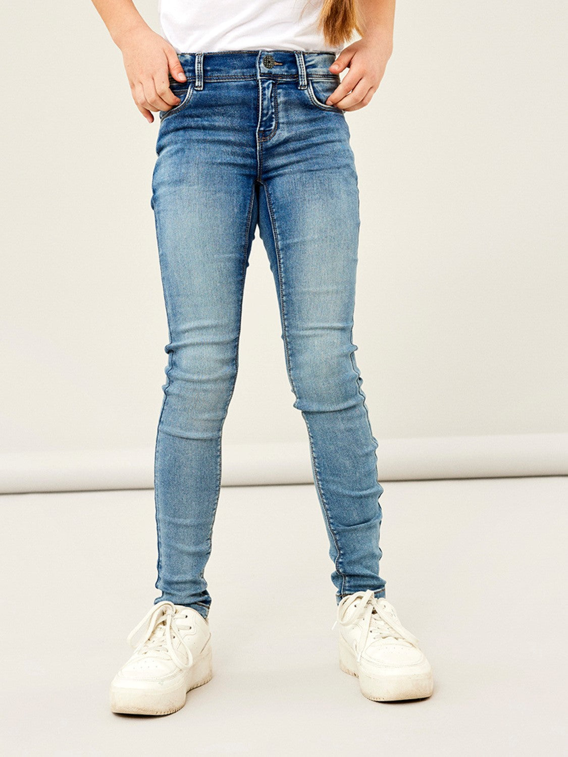 name it - NKFPOLLY DNMTHAYER 2676 PANT NOOS - Medium Blue Denim