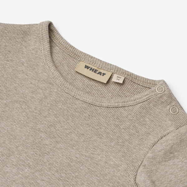 Wheat- Rippstrick-Body mit langen Ärmeln gravel melange